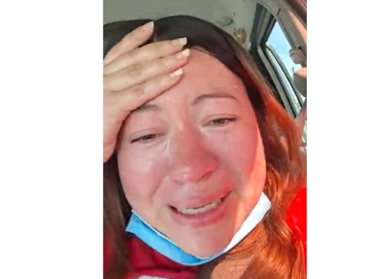 Entre llanto, madre pide ayuda al IMSS para salvar vida de su hijo por atraso de instrumentos