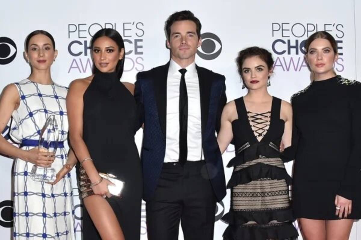 Elenco de "Pretty Little Liars" se reúne por causa benéfica
