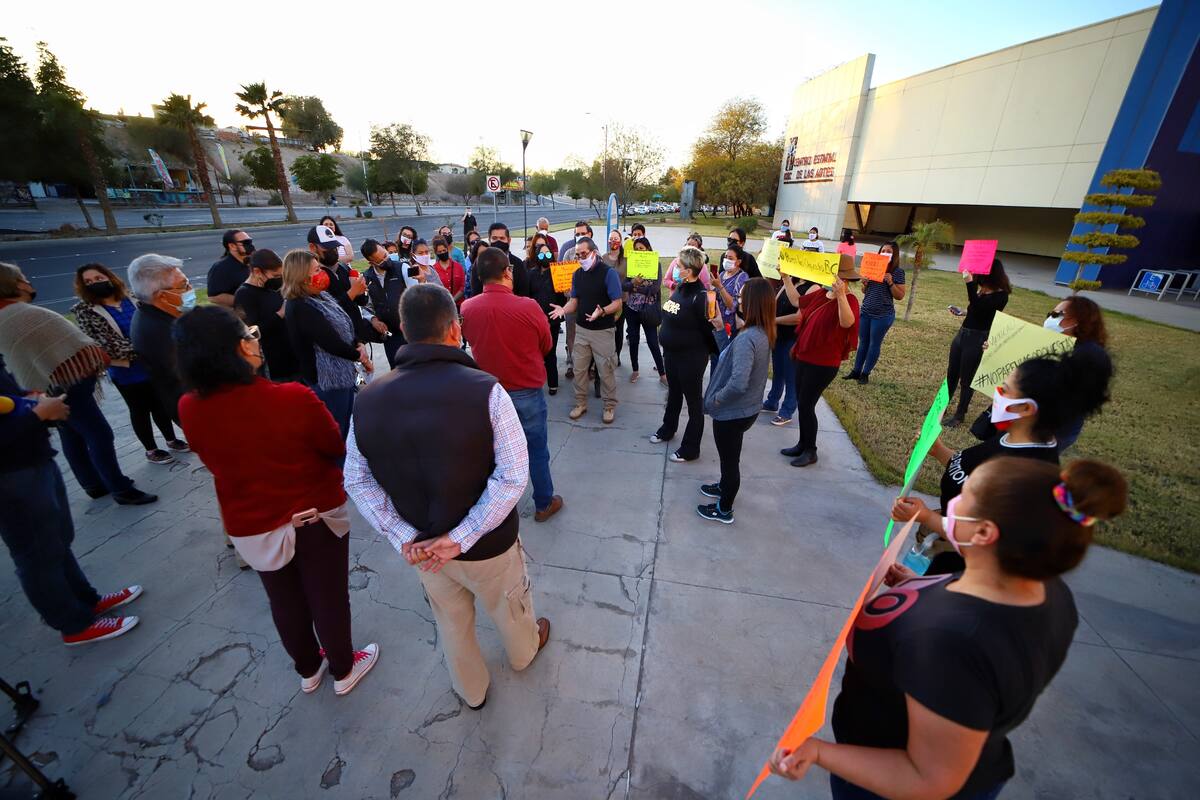 Exigen padres de familia presupuesto para orquestas en Mexicali