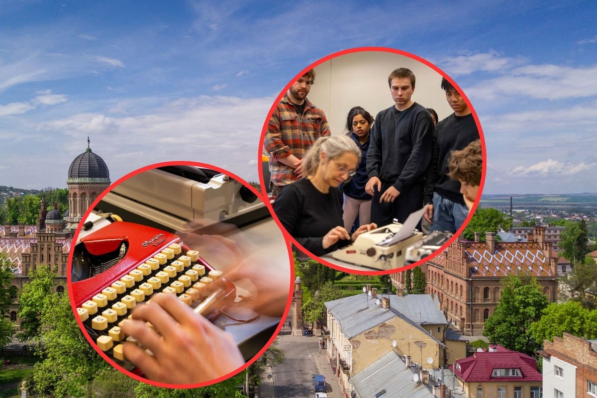 La profesora Grit Matthias Phelps de la Universidad de Cornell elimina la IA de sus clases mediante el uso de máquinas de escribir manuales para obligar a los alumnos a redactar sin asistencia digital