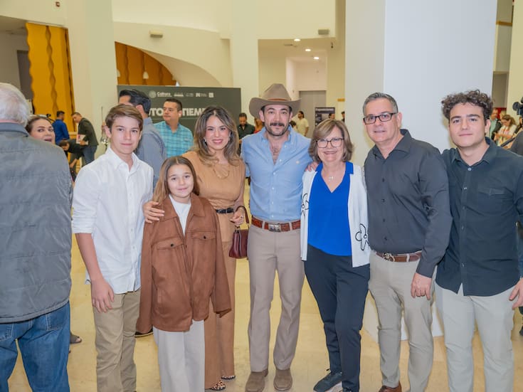 ARTE QUE UNE Y EMOCIONA