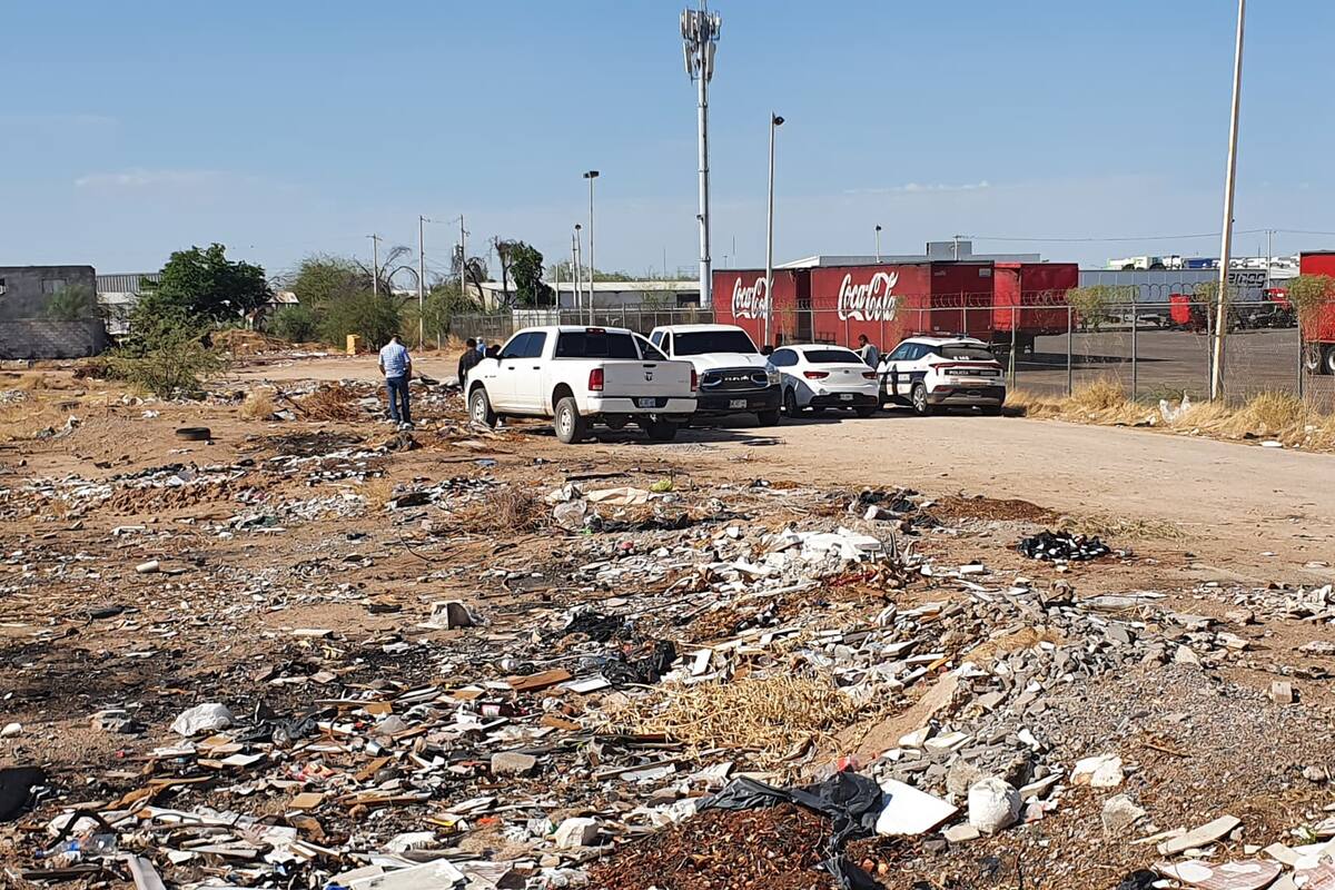 Localizan cuerpo calcinado en colonia Sahuaro Final; bomberos atendían incendio de maleza
