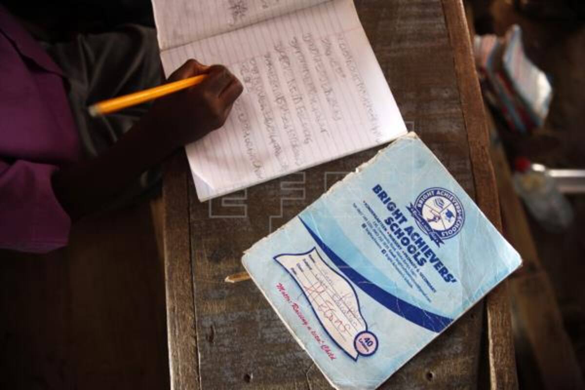 Liberan a 344 estudiantes secuestrados en el ataque a una escuela de Nigeria