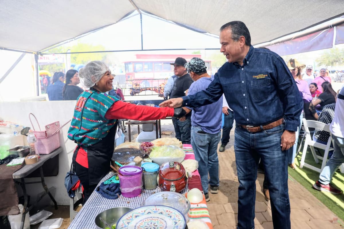 Tlayudas oaxaqueñas “La Grace” conquistan paladares en la Novena Muestra Gastronómica de San Pedro