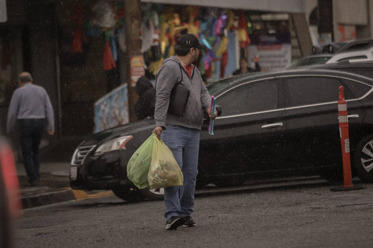 Lluvias ocasionaron cierre de alrededor de 60% negocios