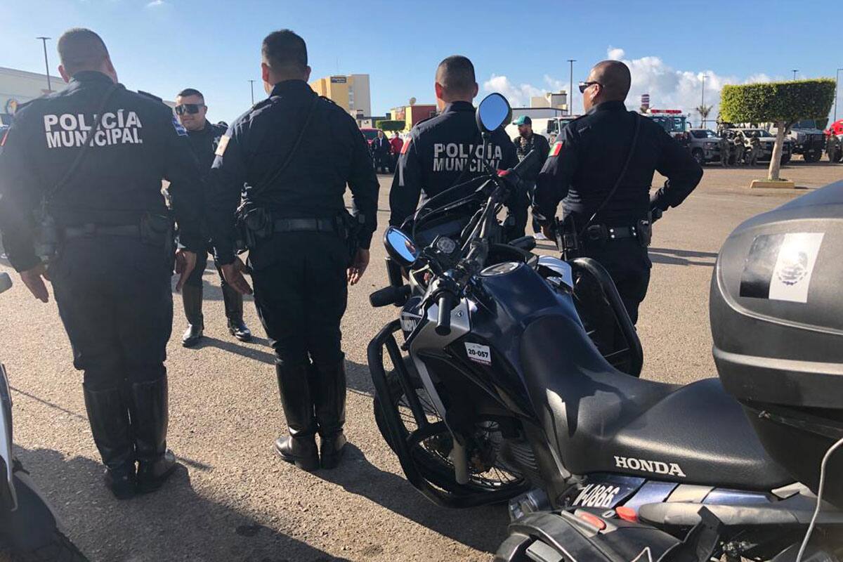 Capacitarán policías de BC para Tianguis Turístico 2025