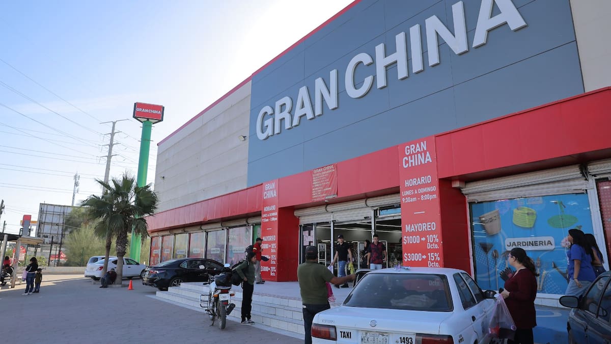 El arancel del 50% a productos chinos no detiene el flujo comercial en México por la persistencia del contrabando y la triangulación, factores que según la Canaive mantienen la crisis del empleo formal en la industria nacional