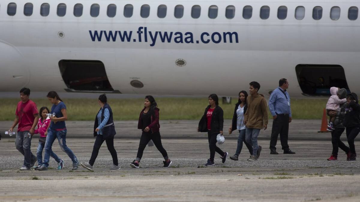 Donald Trump busca poner fin a ciudadanía a hijos de padres ilegales