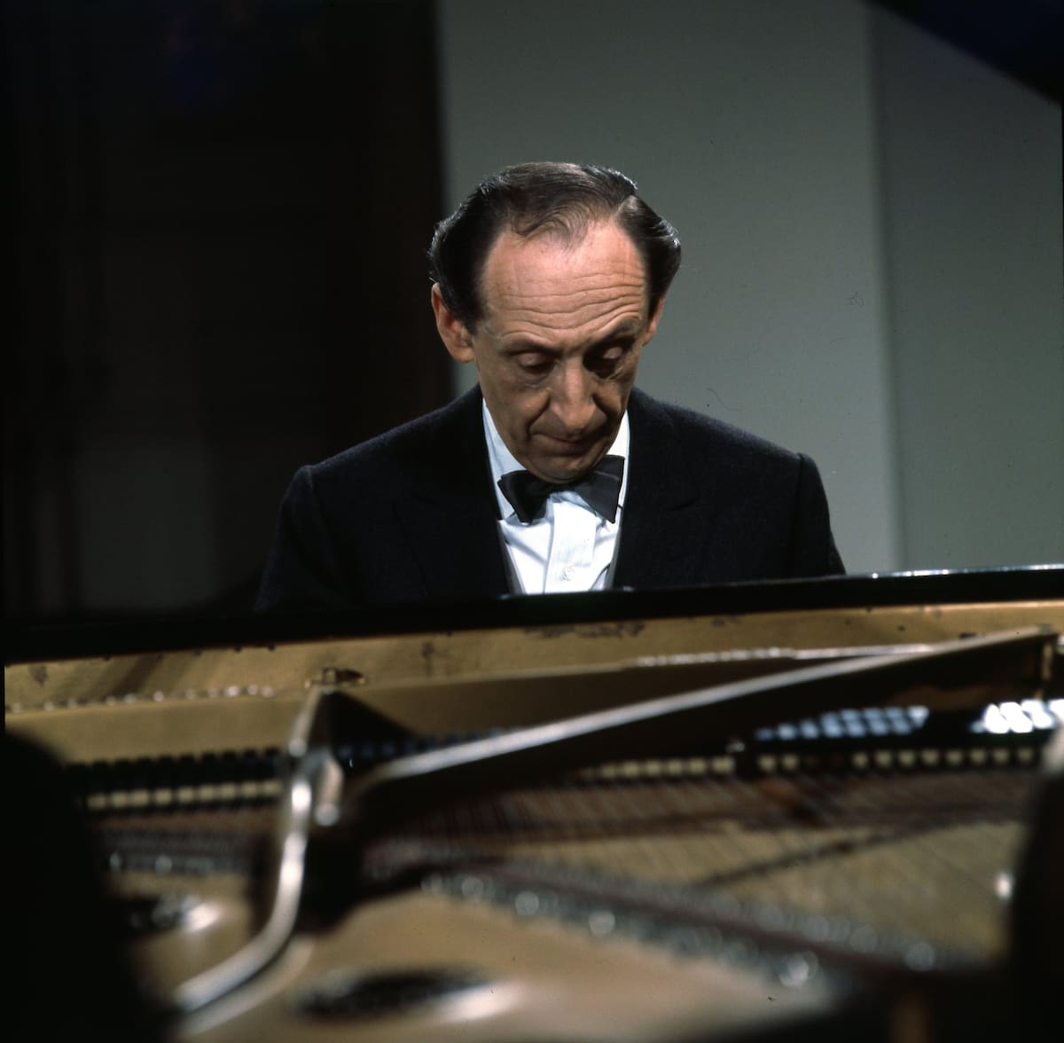 Vladimir Horowitz. El pianista ruso-estadounidense con 25 premios Grammy en su carrera.