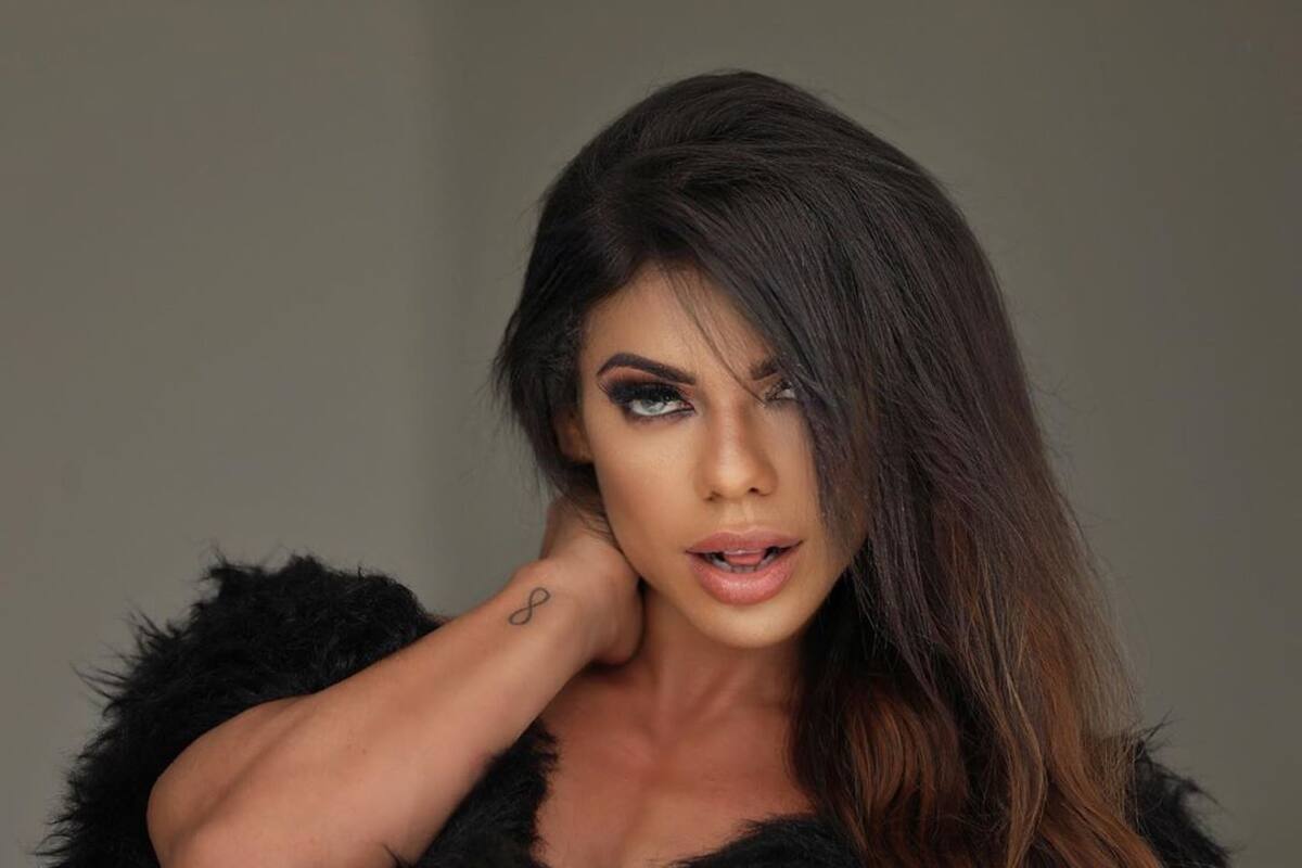 Suzy Cortez reta a Instagram y publica foto que no deja nada a la imaginación