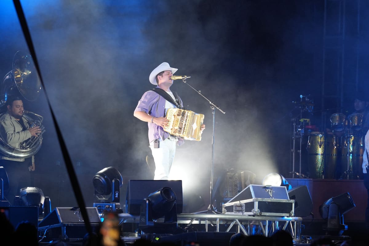 Lleva Remmy Valenzuela del romance al baile