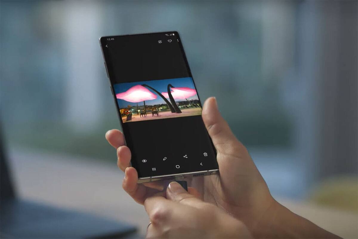 Samsung estudia dejar de incluir cargadores en las cajas de sus móviles