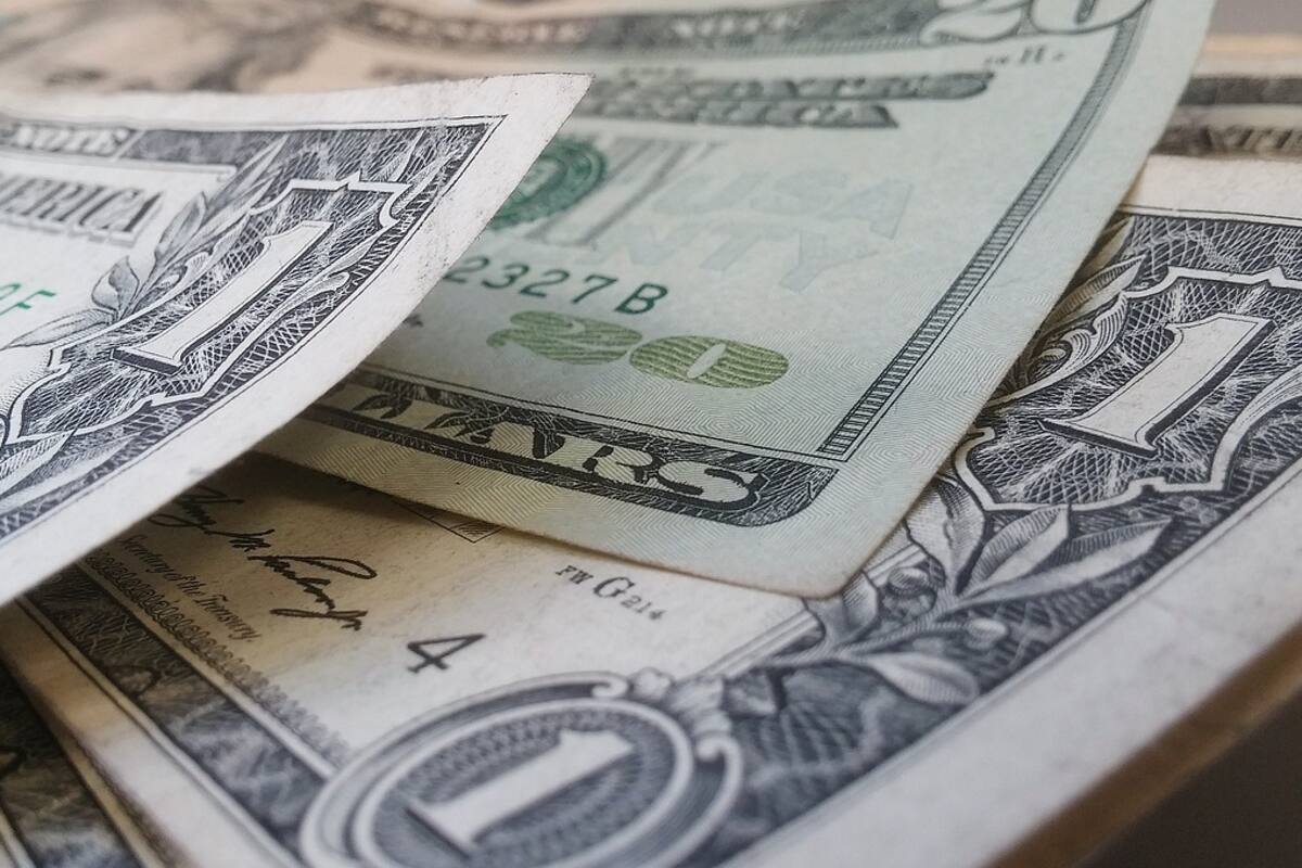 Dólar podría continuar a la baja