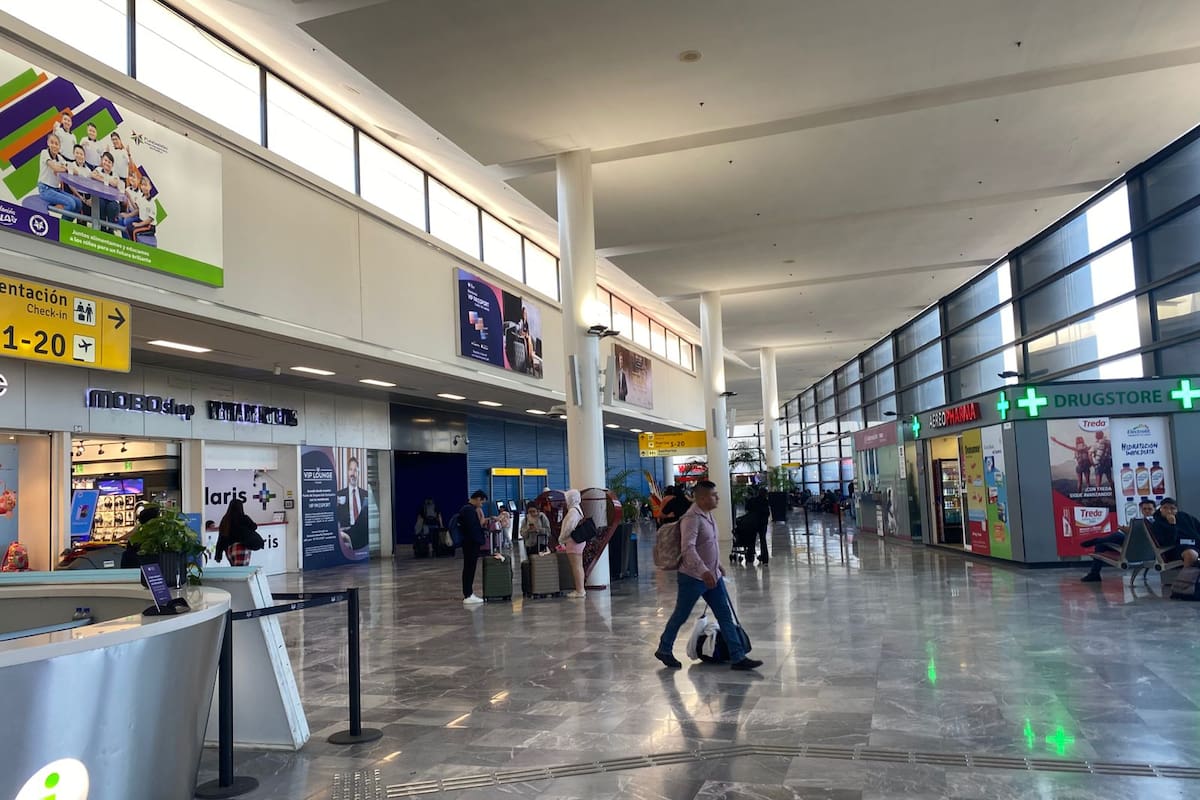 Registran retrasos de vuelos en Aeropuerto de Tijuana por neblina; operación se mantiene estable