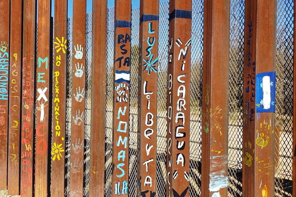 Familias batallan contra muro de Trump: Templo y cementerio en peligro