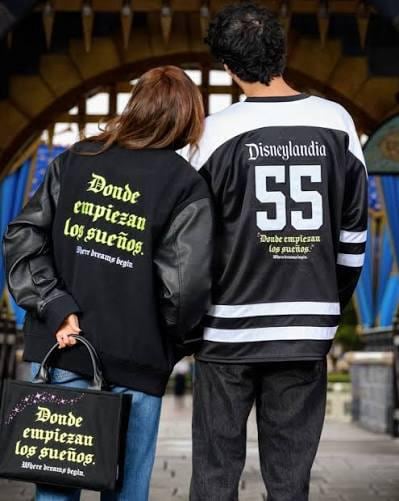 Disneyland recupera esa palabra y la convierte en protagonista de una nueva colaboración con Viva La Bonita. Foto: Cortesía