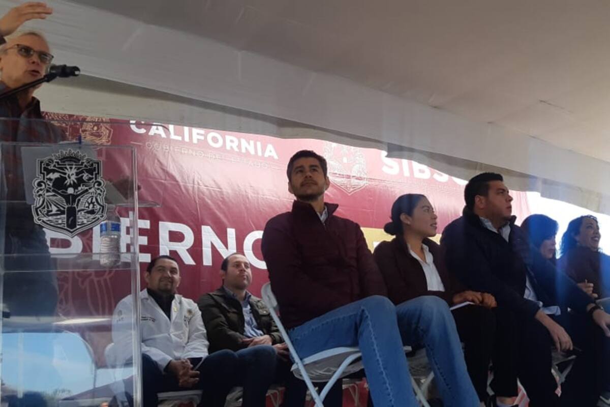Encabeza Gobernador jornada de servicios en Rosarito