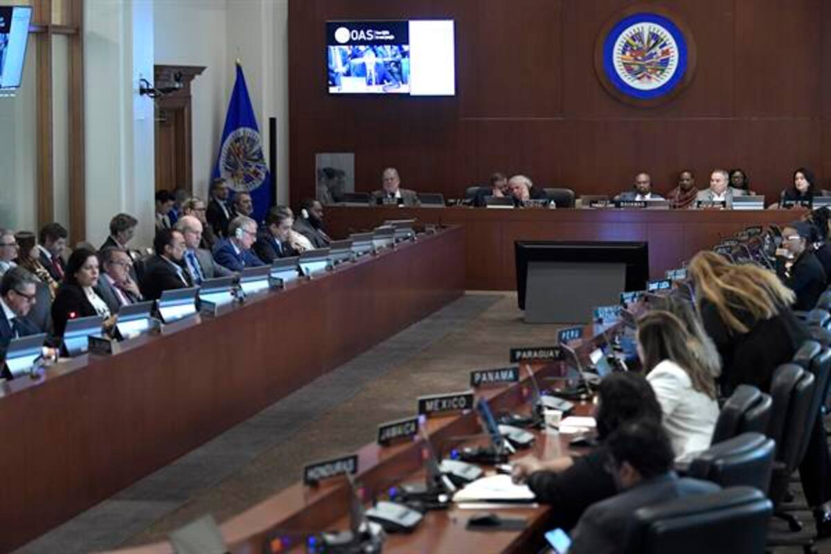 OEA apoya a México: aprueba condenar ‘enérgicamente’ asalto a la embajada en Ecuador