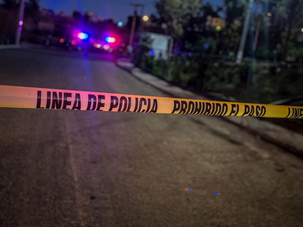 Vecinos reportaron a las autoridades presencia de un bulto sospechoso. Foto: BorderZoom