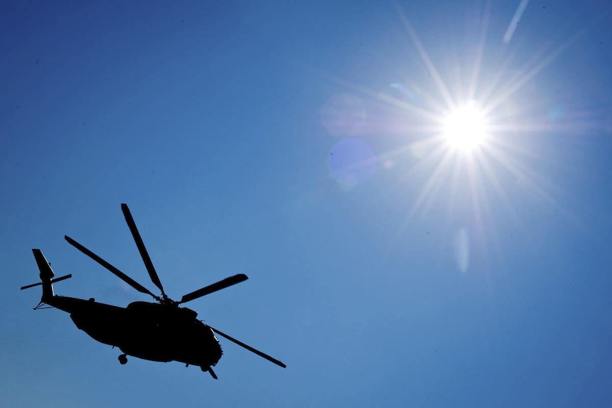 Hallan helicóptero militar desaparecido en California; Continúa la búsqueda de marines que iban a bordo
