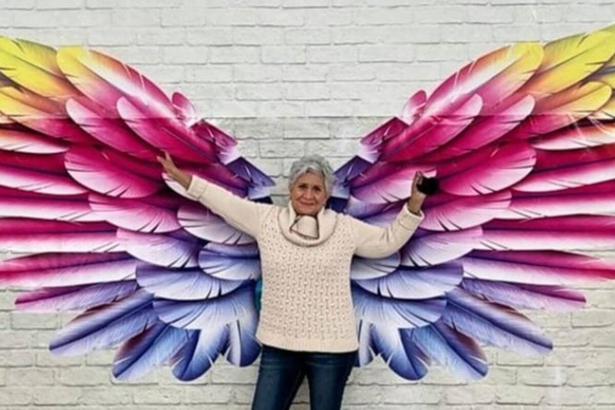 Con optimismo, Paulina Navarro Arias da la batalla al cáncer por segunda vez