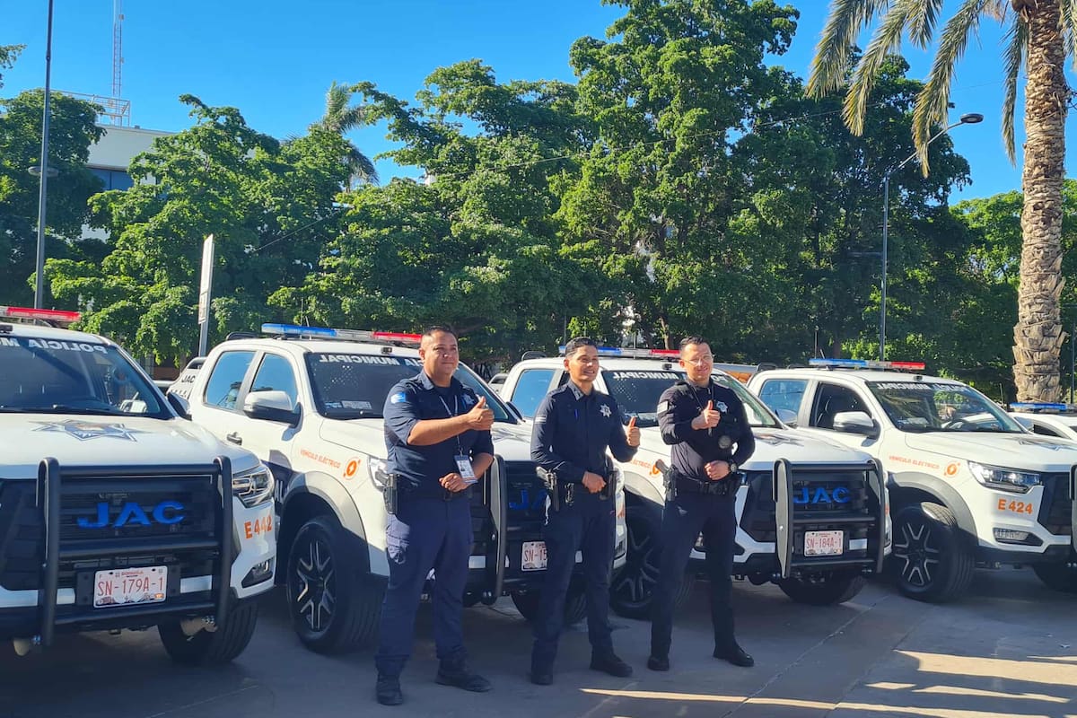 Alcalde Astiazarán entrega 70 patrullas eléctricas a la Policía Municipal para reforzar la seguridad en Hermosillo