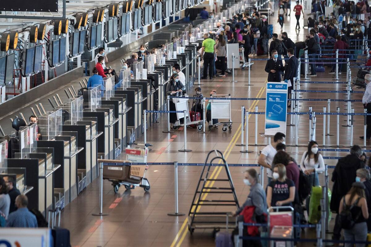 Chile permitirá entrada de extranjeros vacunados a partir de octubre