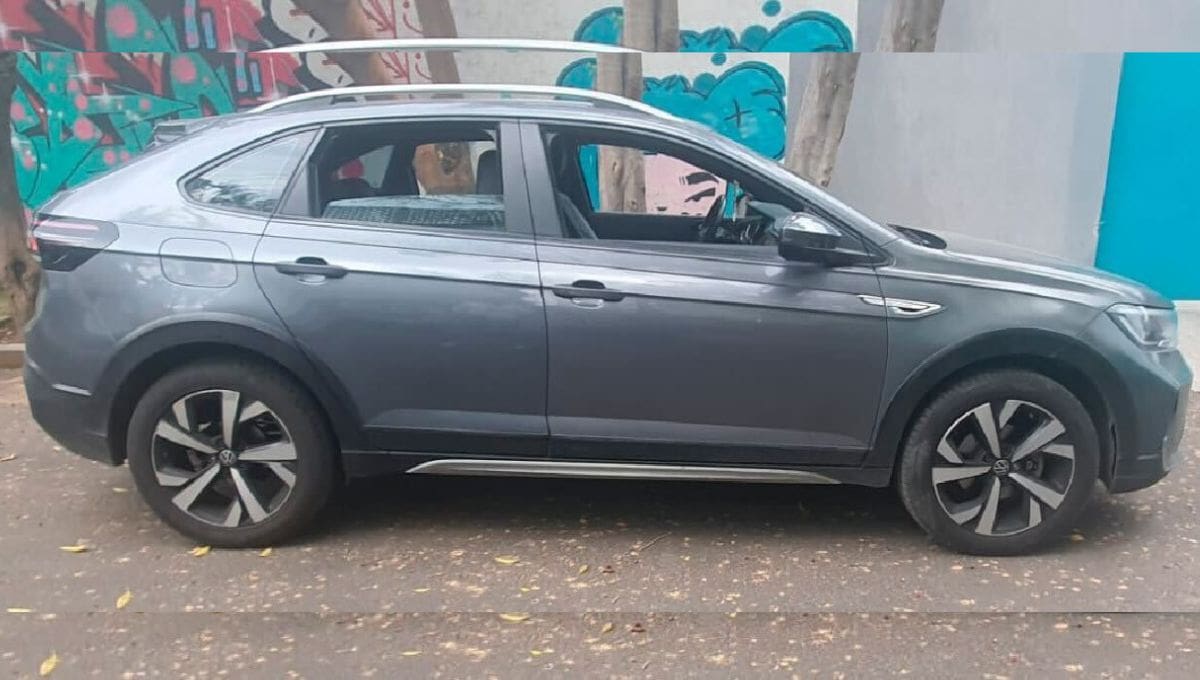 Una pareja fue detenida por presuntamente robar pertenencias en el Aeropuerto Internacional de la Ciudad de México.