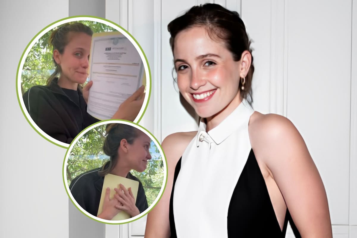 Natasha Dupeyrón rompe en llanto tras recibir su certificado de preparatoria