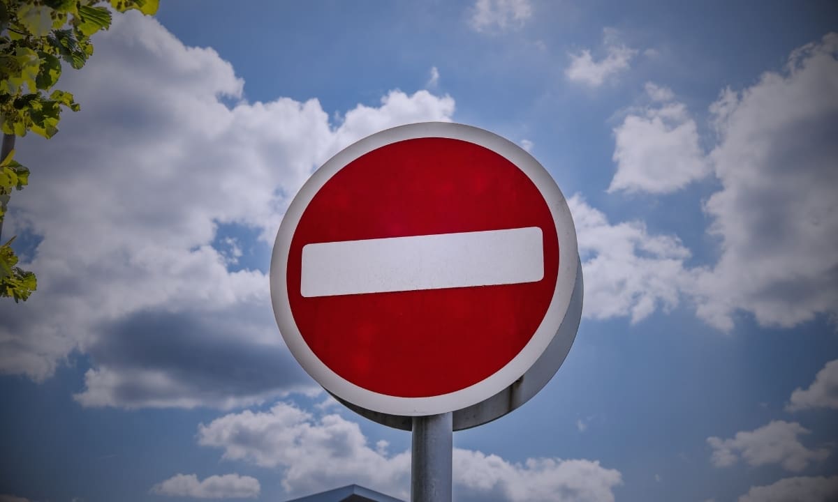 Señal de prohibido el paso. Foto: Canva