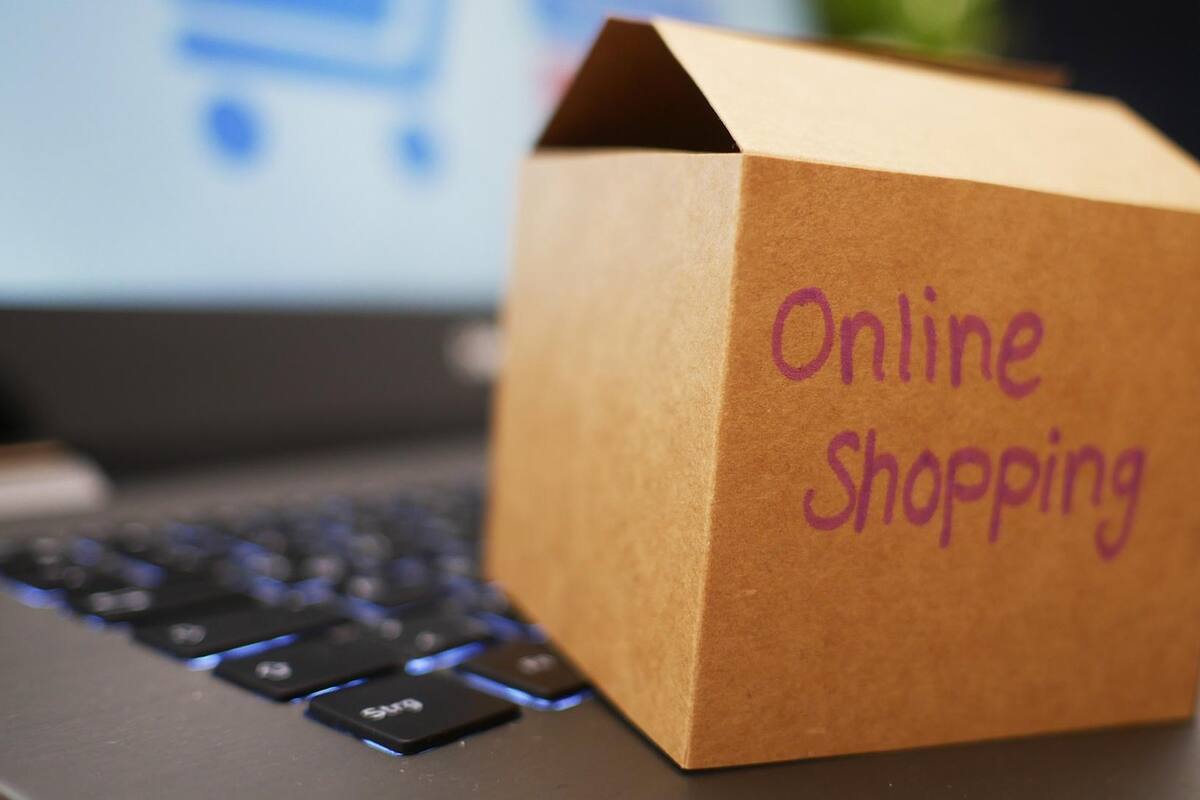 Con 31 cuentas hace magno fraude en Amazon y acaba en la cárcel