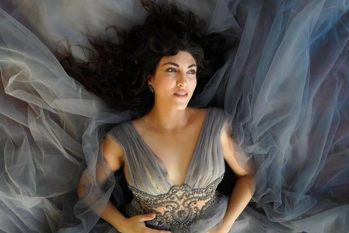 Ana Victoria luce su embarazo