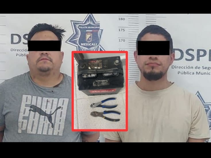 Caen dos roba pilas en persecución policial; chocaron una patrulla municipal