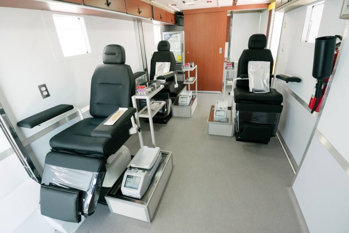 Entregan equipo a IMSS para impulsar donación de sangre: Más de 300 mil beneficiados