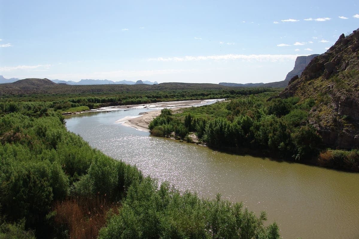 Gobierno de México y Estados Unidos llegan a acuerdo para entrega de agua del río Bravo en plena sequía histórica en la región de la frontera