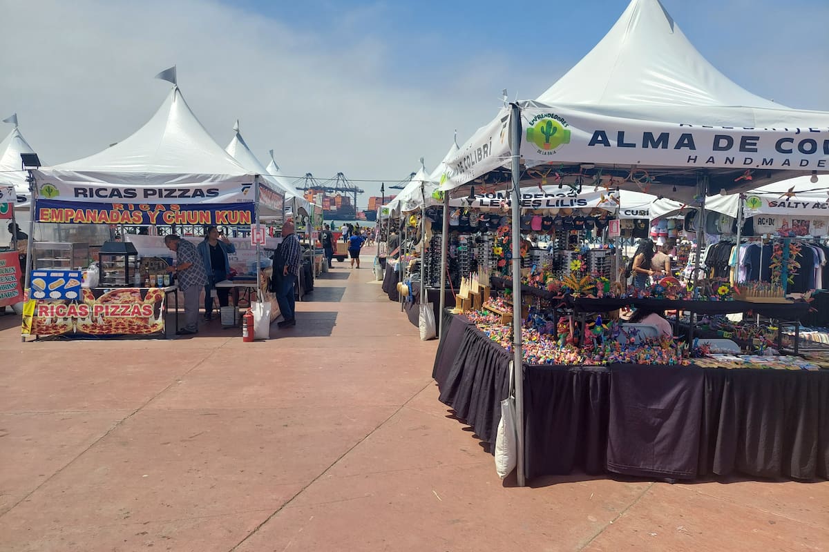 Anuncia Concanaco acciones legales por carpas en zona turística de Ensenada