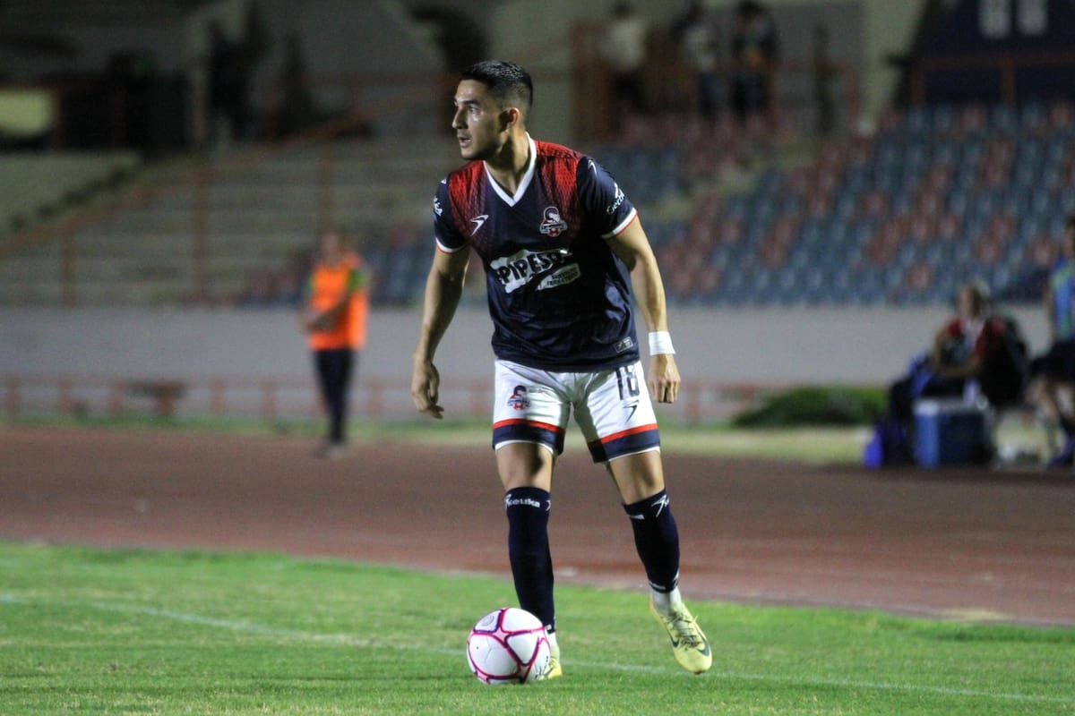 Va hermosillense Julio Ruiz a Racing de Veracruz
