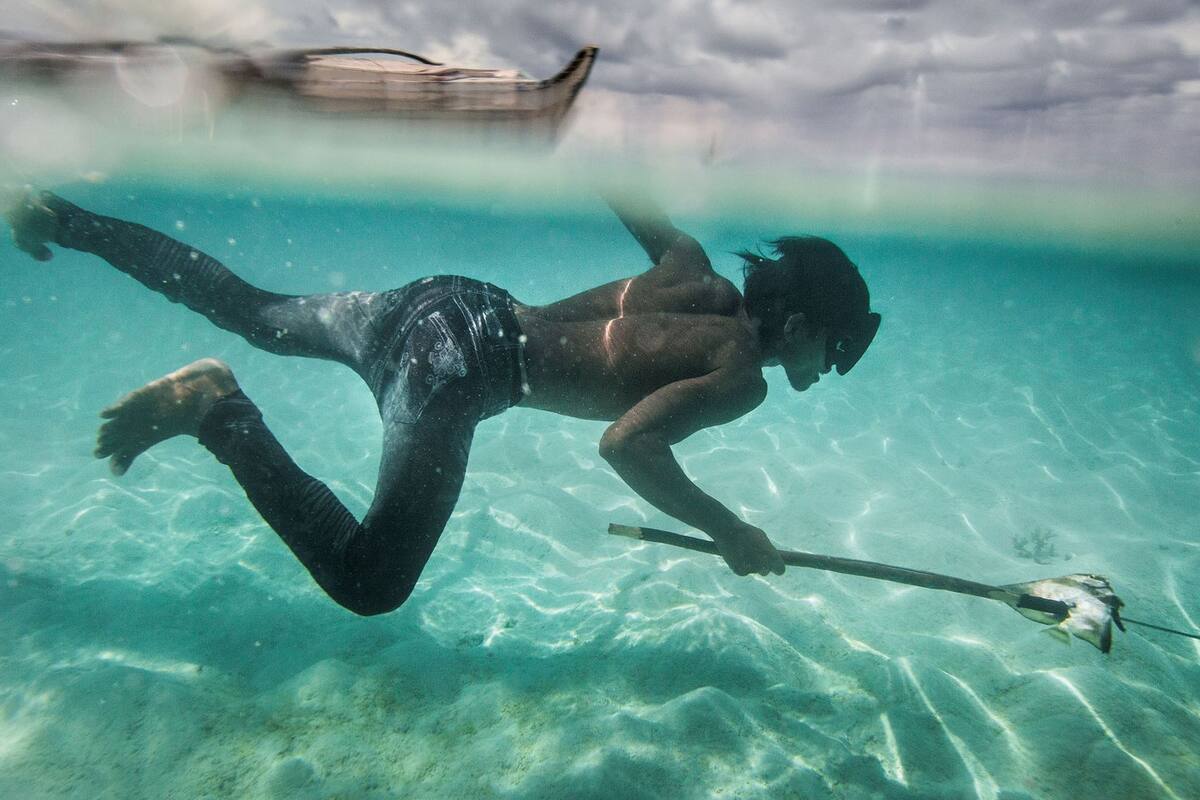¿Quiénes son los Bajau? La tribu que vive en el mar