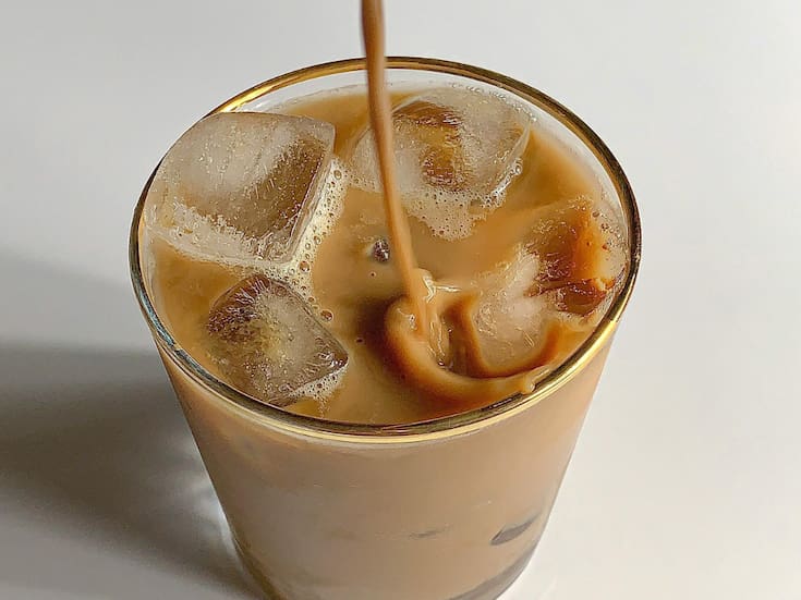 ¿Es malo tomar bebidas frías en invierno? Esto dicen los expertos