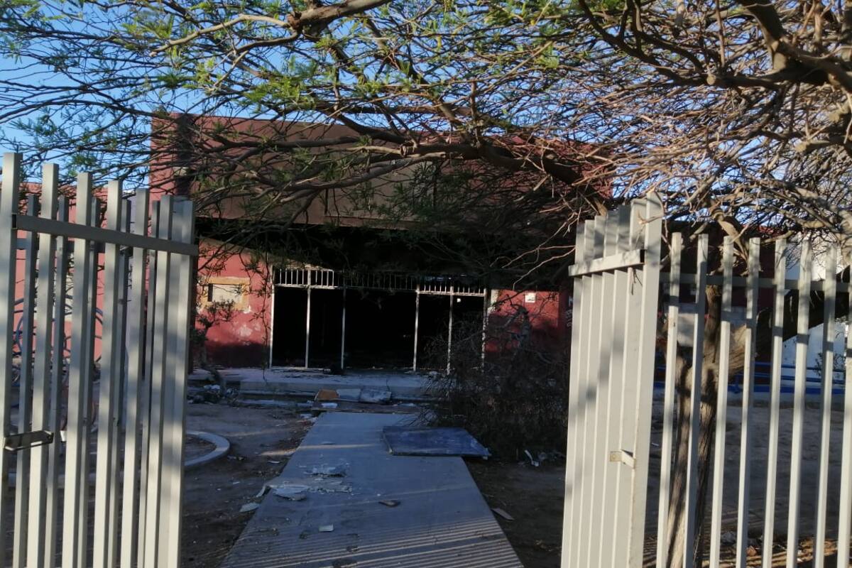Frustran robo de centro comunitario de Misión del Ángel
