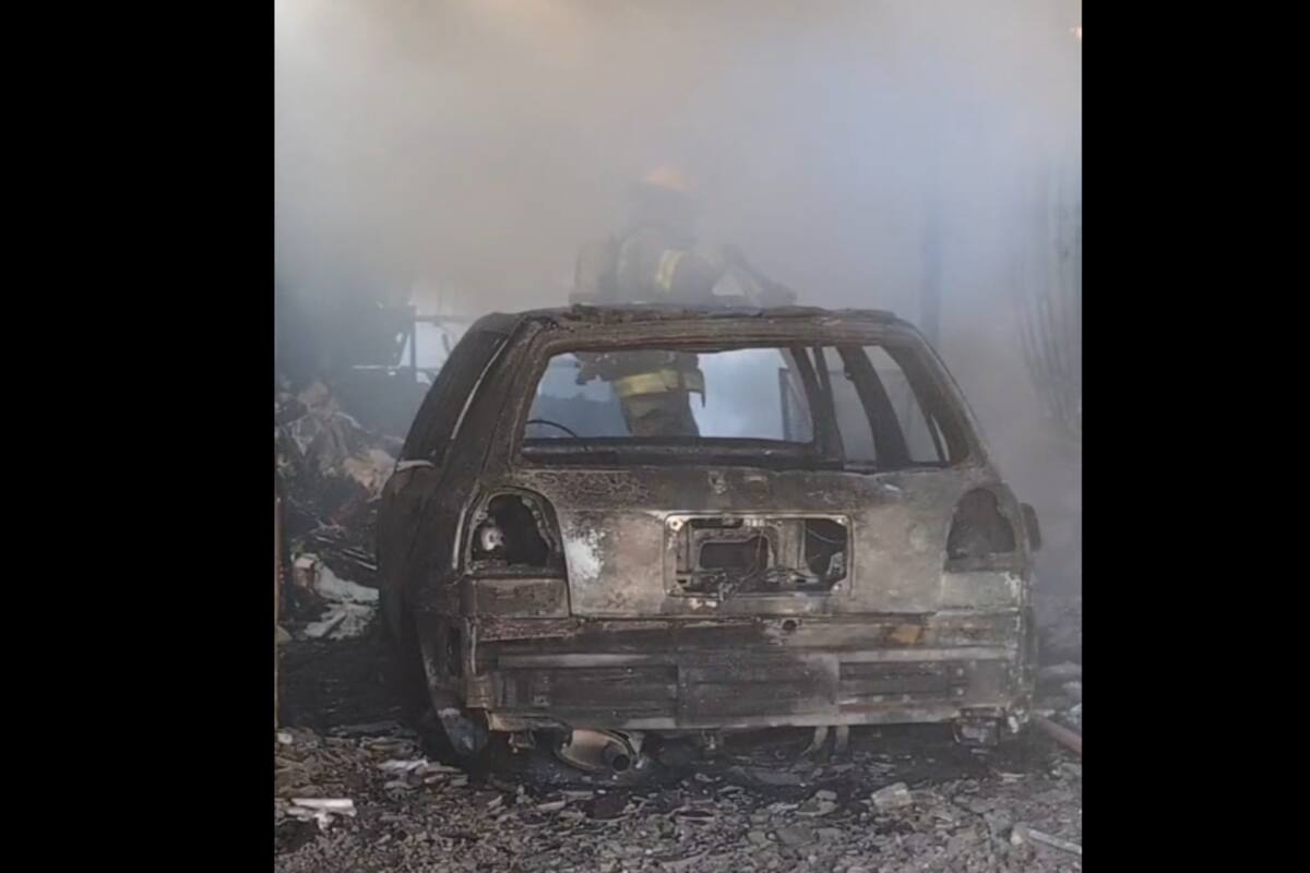 Se incendia casa en Hermosillo; sobrecalentamiento de cargador es la causa probable del siniestro