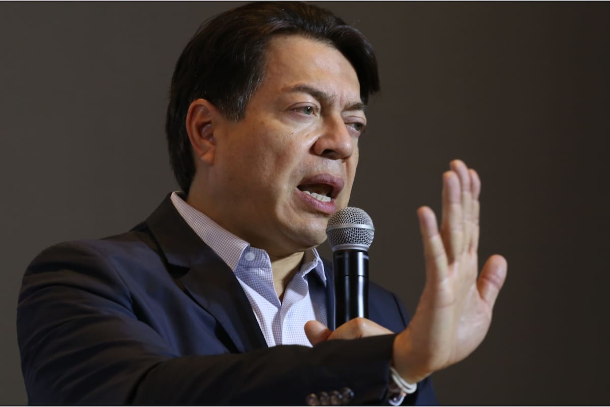 ¡Ya es oficial! Mario Delgado aseguró que siguen firmes con la prohibición de comida chatarra en las escuelas; cuentan con cinco resoluciones judiciales que respaldan