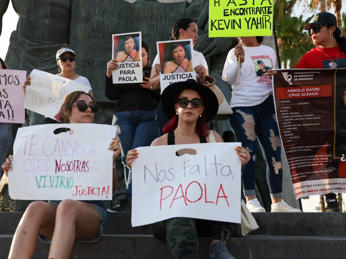 Colectivos de búsqueda se unieron a la manifestación, exigiendo justicia para Paola Andrea y otros jóvenes desaparecidos recientemente en la zona de antros.