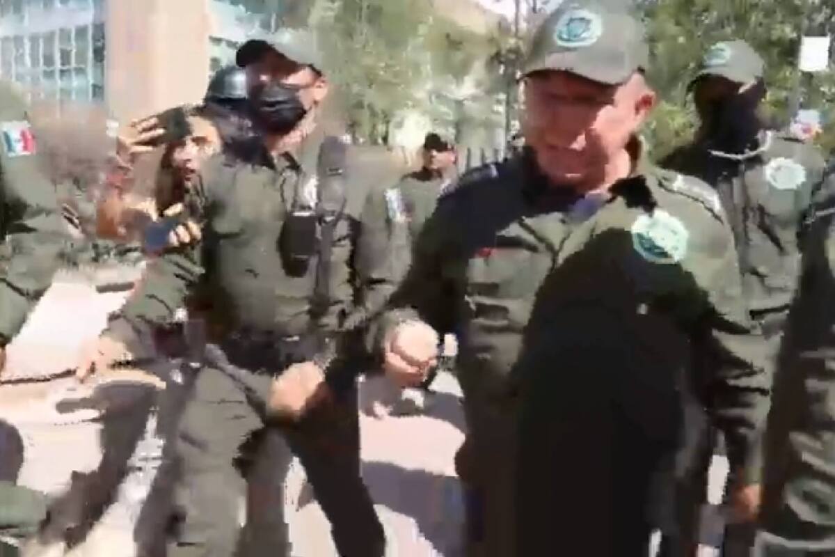 SLP: Jefe de la Guardia Civil estalla contra reporteros