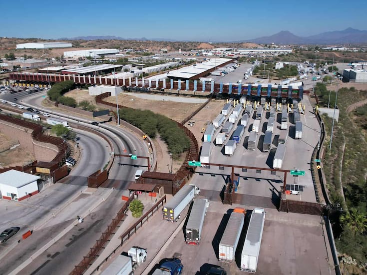 Regresa a la normalidad la actividad comercial en la garita Mariposa de Nogales