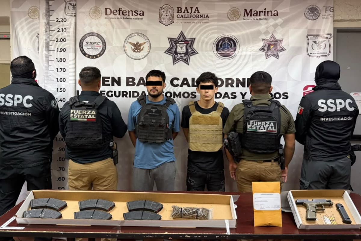 Presuntos integrantes de “Los Rusos” caen con armas, municiones y droga en Luis B. Sánchez