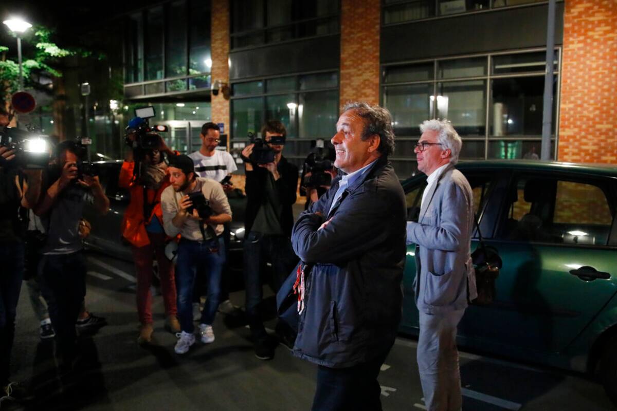 Platini es liberado sin cargos, se siente "dolido" por la situación