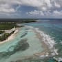 Punta Venado, el proyecto turístico en Quintana Roo que fue autorizado parcialmente tras un rechazo ambiental en 2024, enfrenta cuestionamientos por posibles daños al manglar y la biodiversidad mientras la Semarnat establece medidas para la conservación