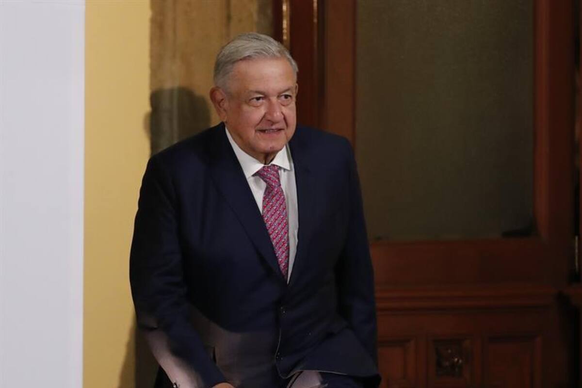 AMLO envía pésame a familias de fallecidos en accidente aéreo en Veracruz