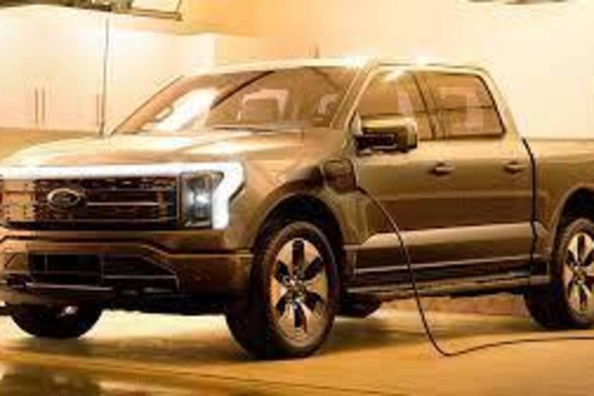 Ford presenta su nuevo carro eléctrico, tiene una batería capaz de recargar a otros carros eléctricos